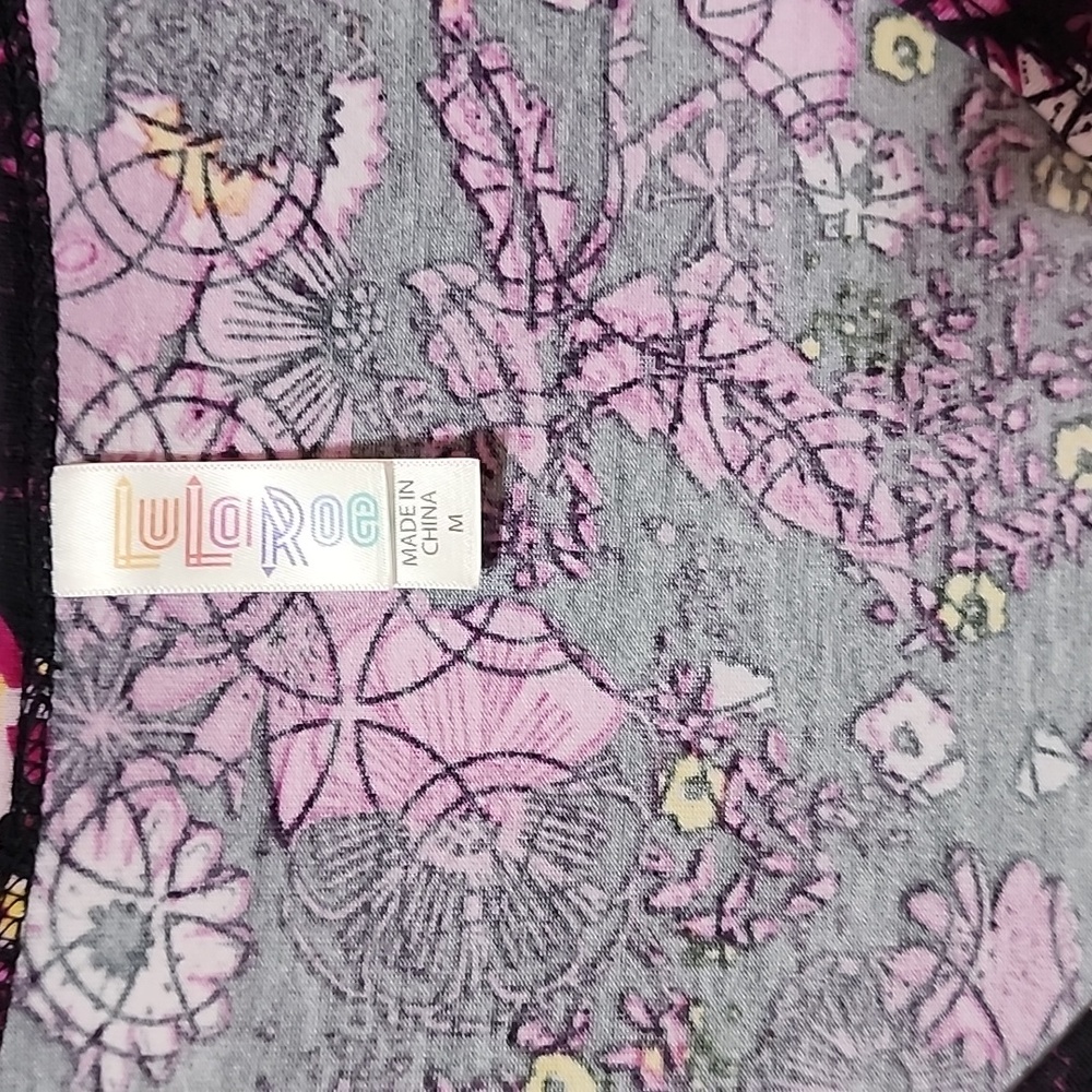 Fun pattern shirt - Picture 2 of 2
